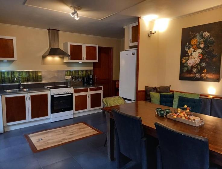 Holiday homeMonsieur Nips Érezée Extérieur photo